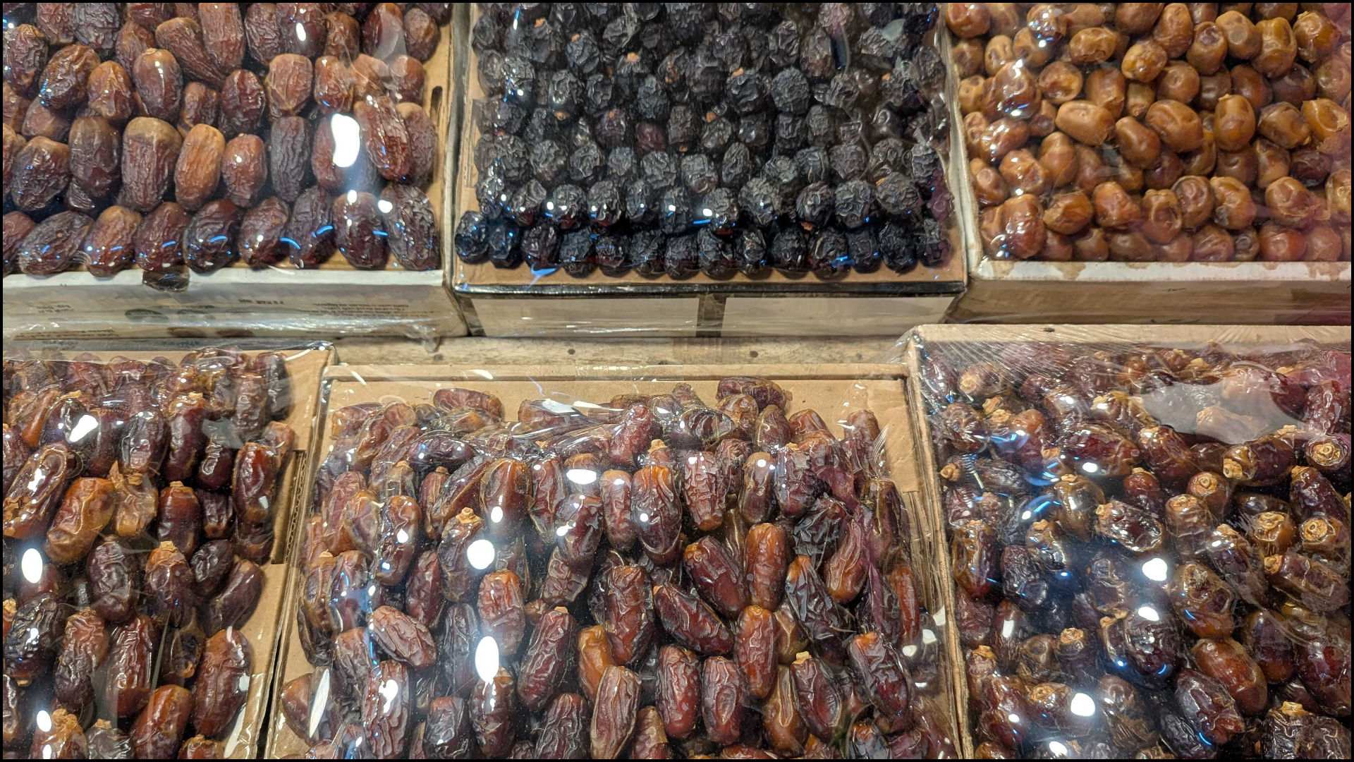 রমজান উপলক্ষে খেজুরের দাম স্থিতিশীল রাখতে শুল্ক-কর কমানোর সুপারিশ